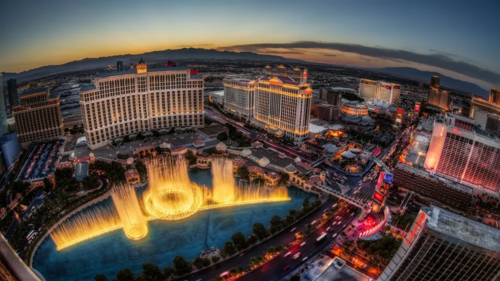 Las Vegas sôi động về đêm