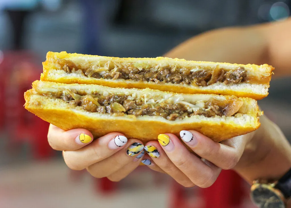 Nếm thử Taiwan Hamburger